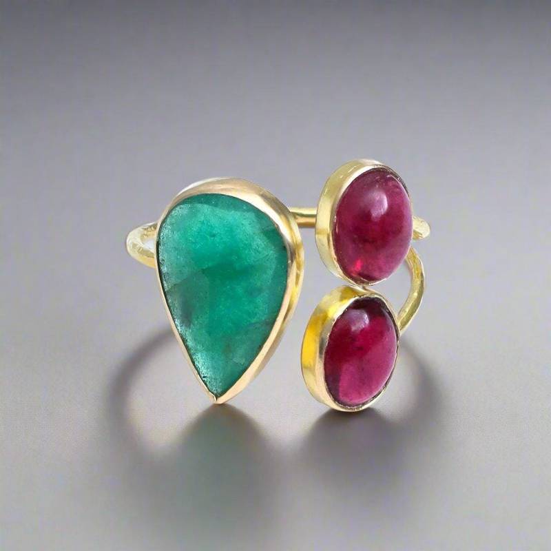 750Er Goldring Smaragd Und Rubin Edelsteinschmuck 750Er Goldring Smaragd Und Rubin Edelsteinschmuck von AGStoreaccessories