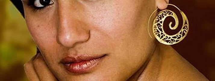 Gold Filigrane Spiralen Creolen Boho Messing Schmuck von AHAAVI