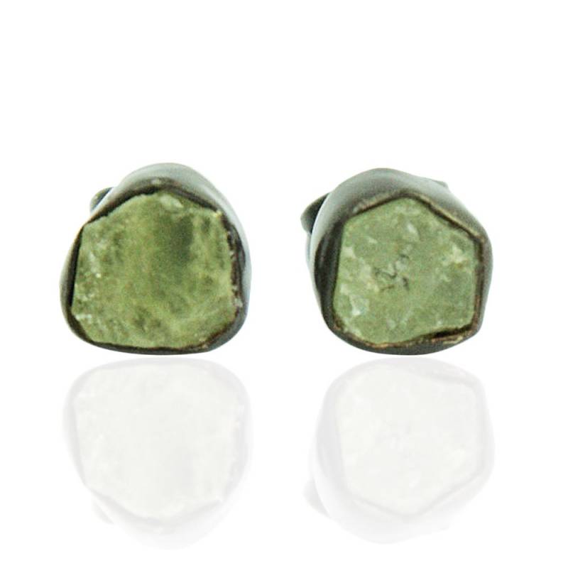 Rohe Peridot Ohrstecker 18K Gold Filled Lünette Set, August Geburtsstein Rohe Peridot Ohrstecker 18K Gold Filled Lünette Set, August Geburtsstein von AHAAVI