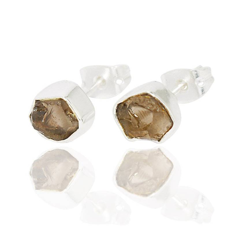 Rohe Rauchtopas Ohrstecker Lünette Set, November Geburtsstein von AHAAVI