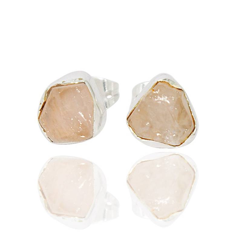 Rohe Rosenquarz Ohrstecker 18K Gold Vermeil Bezel Set von AHAAVI