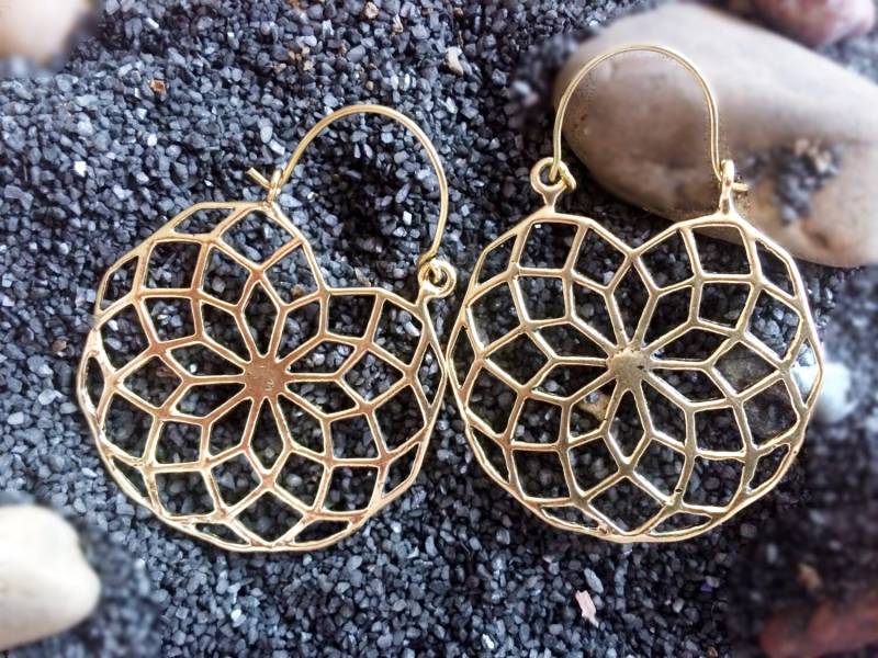 Vergoldete Mandala Creolen Boho Messing Schmuck von AHAAVI