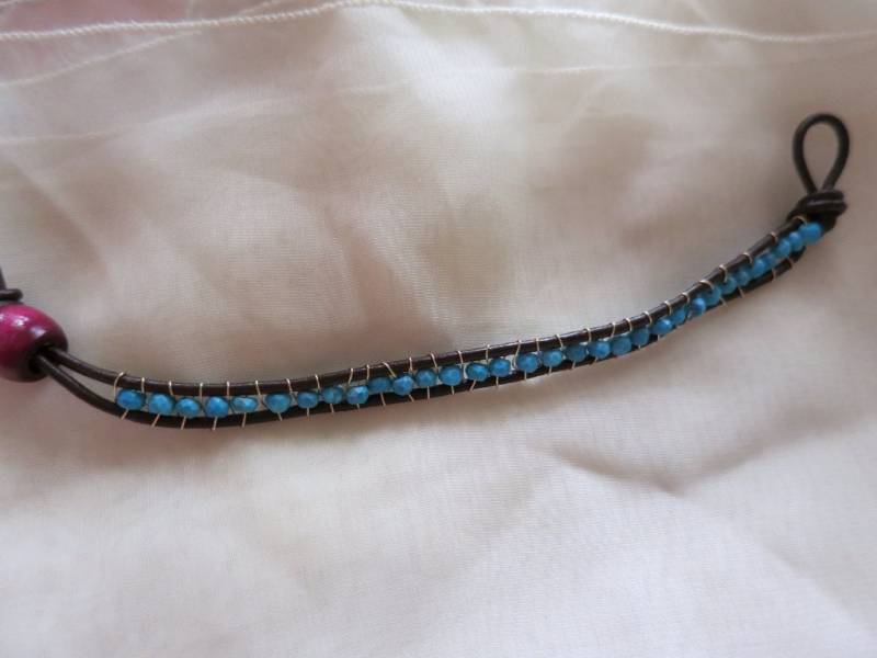 Türkisfarbene Lederarmband Türkisfarbene Lederarmband von AHACreations86