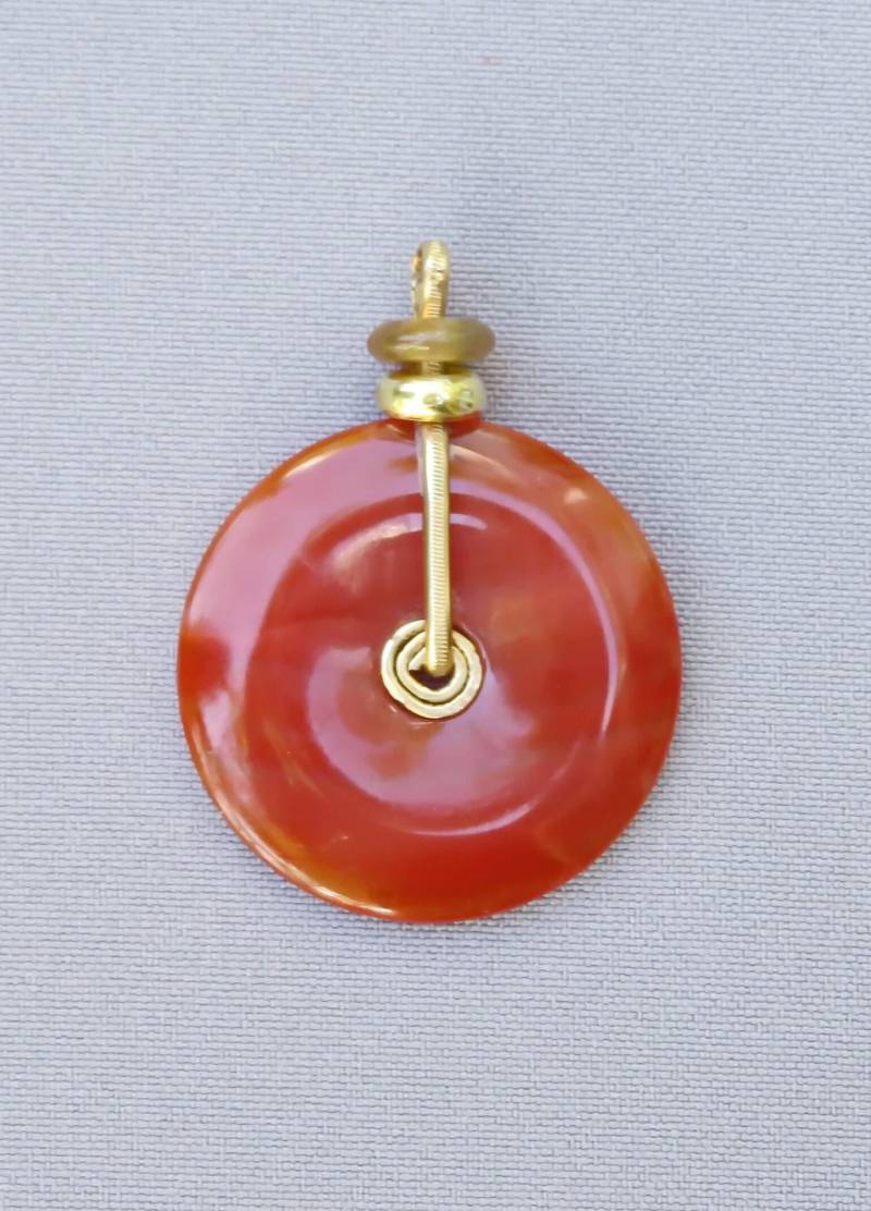 Anhänger "Carneol Mit Gold' von AHASschmuckdesign
