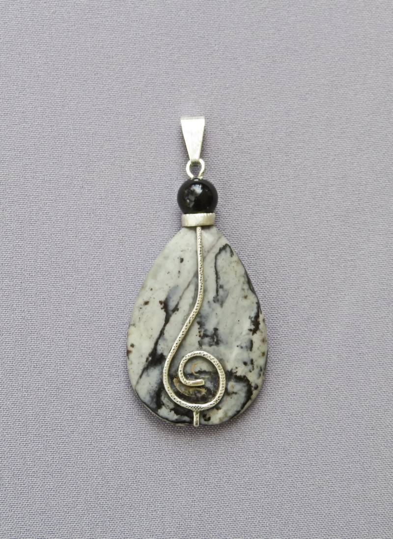 Anhänger "Picasso Jaspis & Silber' von AHASschmuckdesign