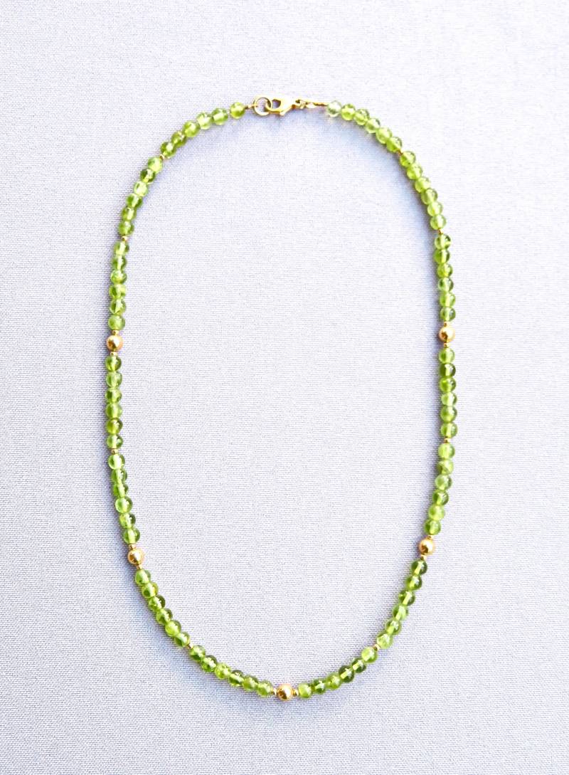 Halskette "Peridot in Gold' von AHASschmuckdesign
