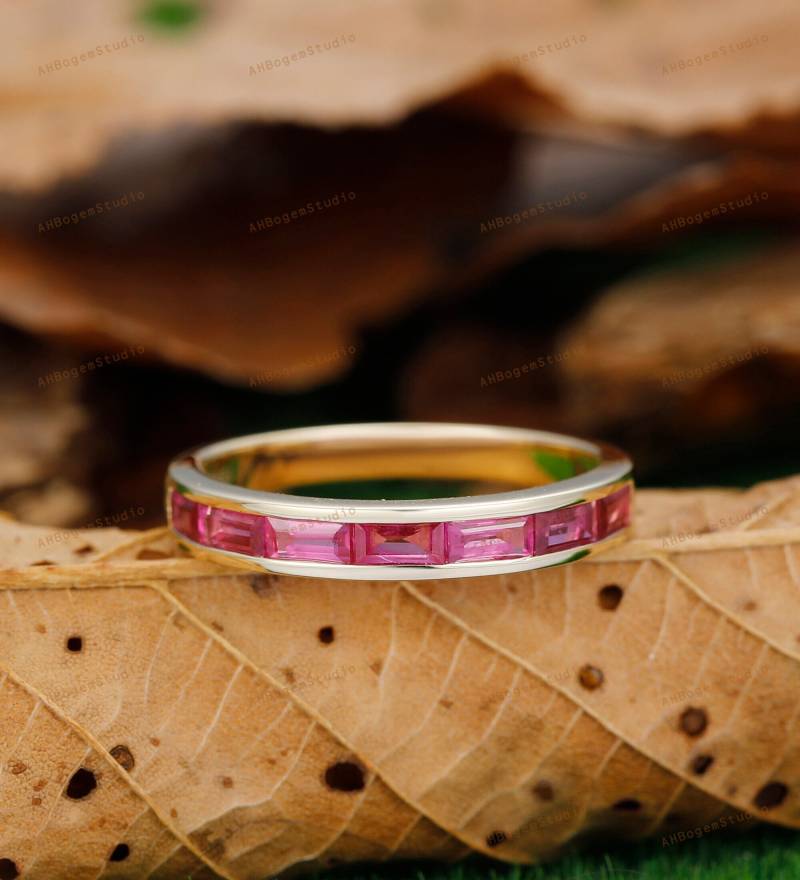 0.51Ctw Rubin Akzente, 14K Rose Gold Weiblicher Ring, Channel Set Roter Edelstein Verlobungsring, Ehering, Jubiläumsring Für Frauen von AHBogemStudio