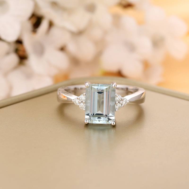 Brillant 6 X 8 Mm Smaragd Geschnitten Natürliche Phantasie Aquamarin Verlobungsring, 14K Solid Gold Brilliant Edelstein Ring Für Frauen Fine Jewelry von AHBogemStudio