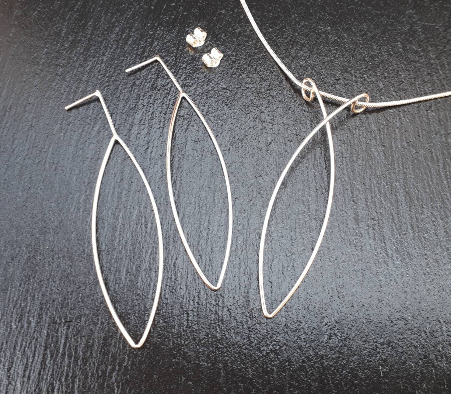 Filigranes Schmuckset Aus Kettenanhänger Und Ohrstecker, Zarter Schmuck, Schmuck Silberdraht von AHeinzeGoldschmiedin