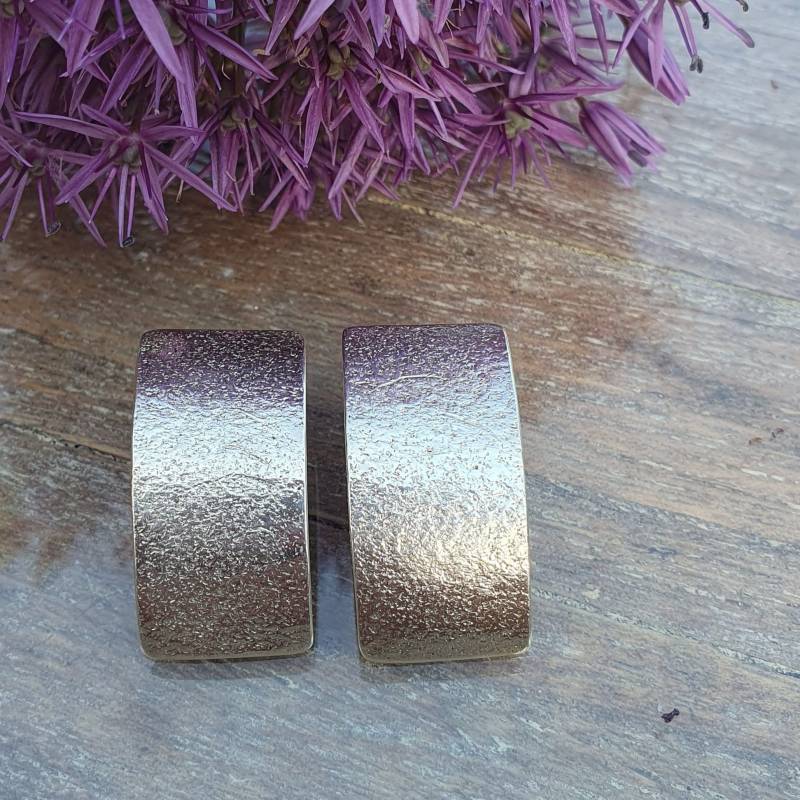 Große Länglich Ohrstecker Mit Toller Oberfläche, Silberohrstecker, Unikatohrstecker von AHeinzeGoldschmiedin