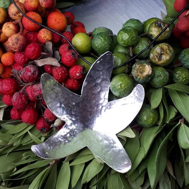 Großer Leichter Seestern Als Kettenanhänger in Silber, Seesternanhänger Groß Mit Struktur, Einzelstück von AHeinzeGoldschmiedin
