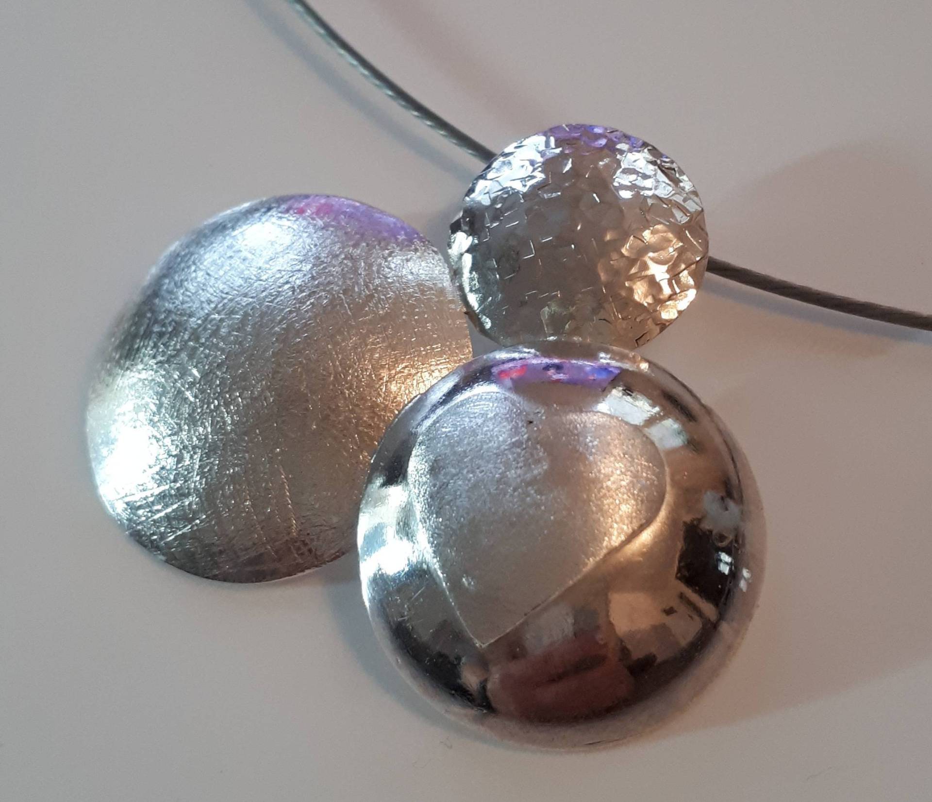 Großer Und Sehr Leichter Kettenanhänger, Dreiteilig, Herz, Sterling Silber, Einzelstücke , Goldschmiedearbeit von AHeinzeGoldschmiedin