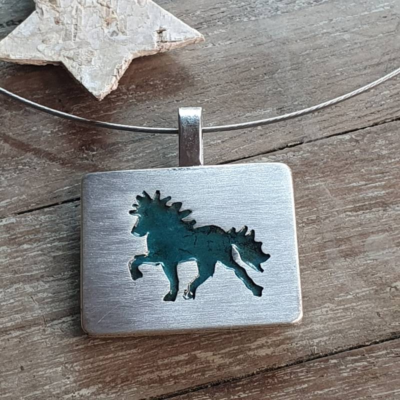 Kettenanhänger Mit Islandpferd, Islandpferde Anhänger, Silberner Island Pferdeanhänger, Islandpony , Islandpferd Aus Emaille von AHeinzeGoldschmiedin