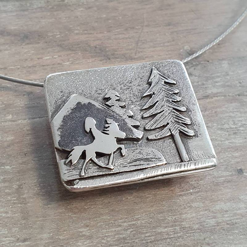Kombi-Anhänger Mit Reiter Und Islandpferd. Landschaftsbild in Silber Töltendem Isländer Für Kette Lederarmband von AHeinzeGoldschmiedin