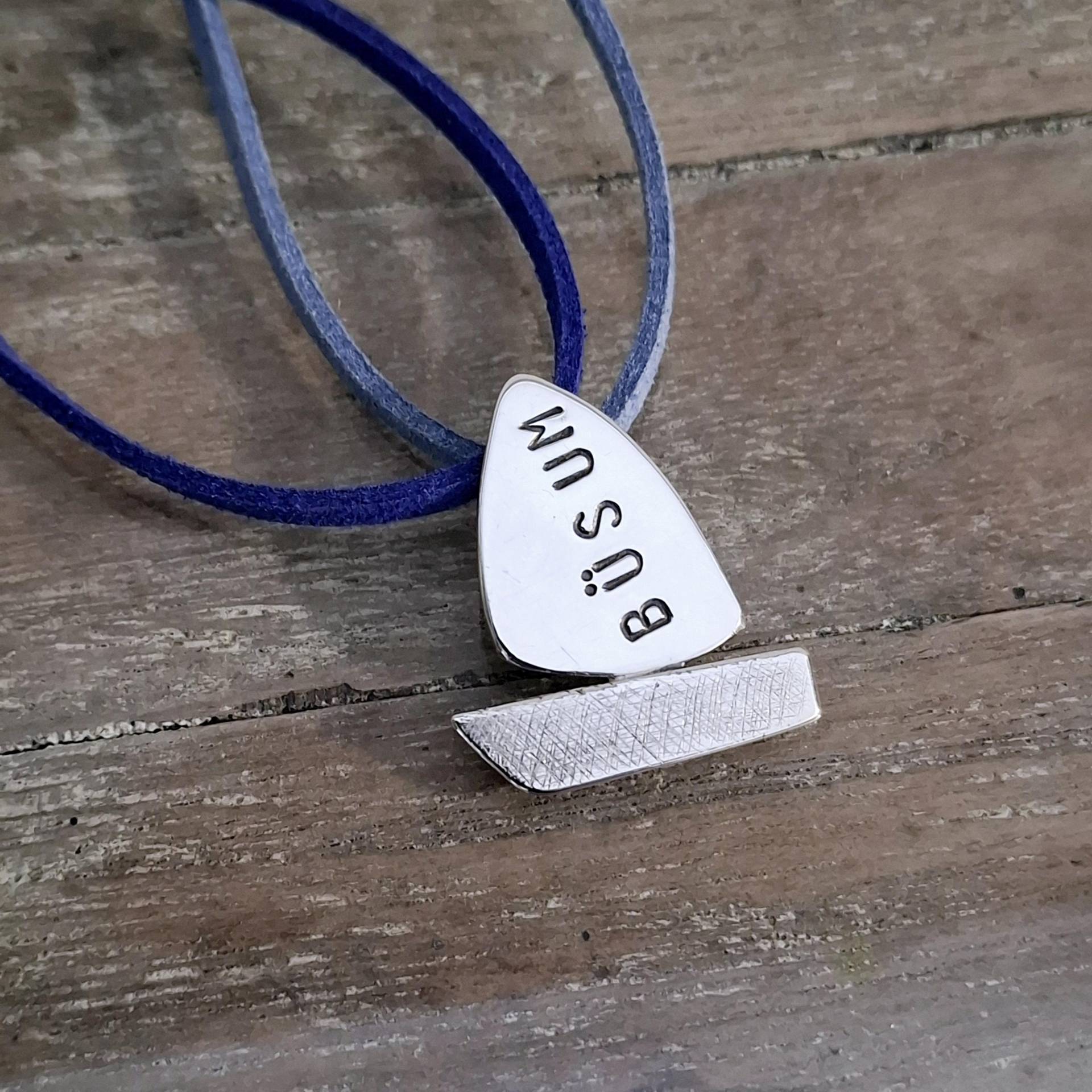 Schiff Oder Boot Mit Der Aufschrift Büsum, Erinnerung Büsum von AHeinzeGoldschmiedin