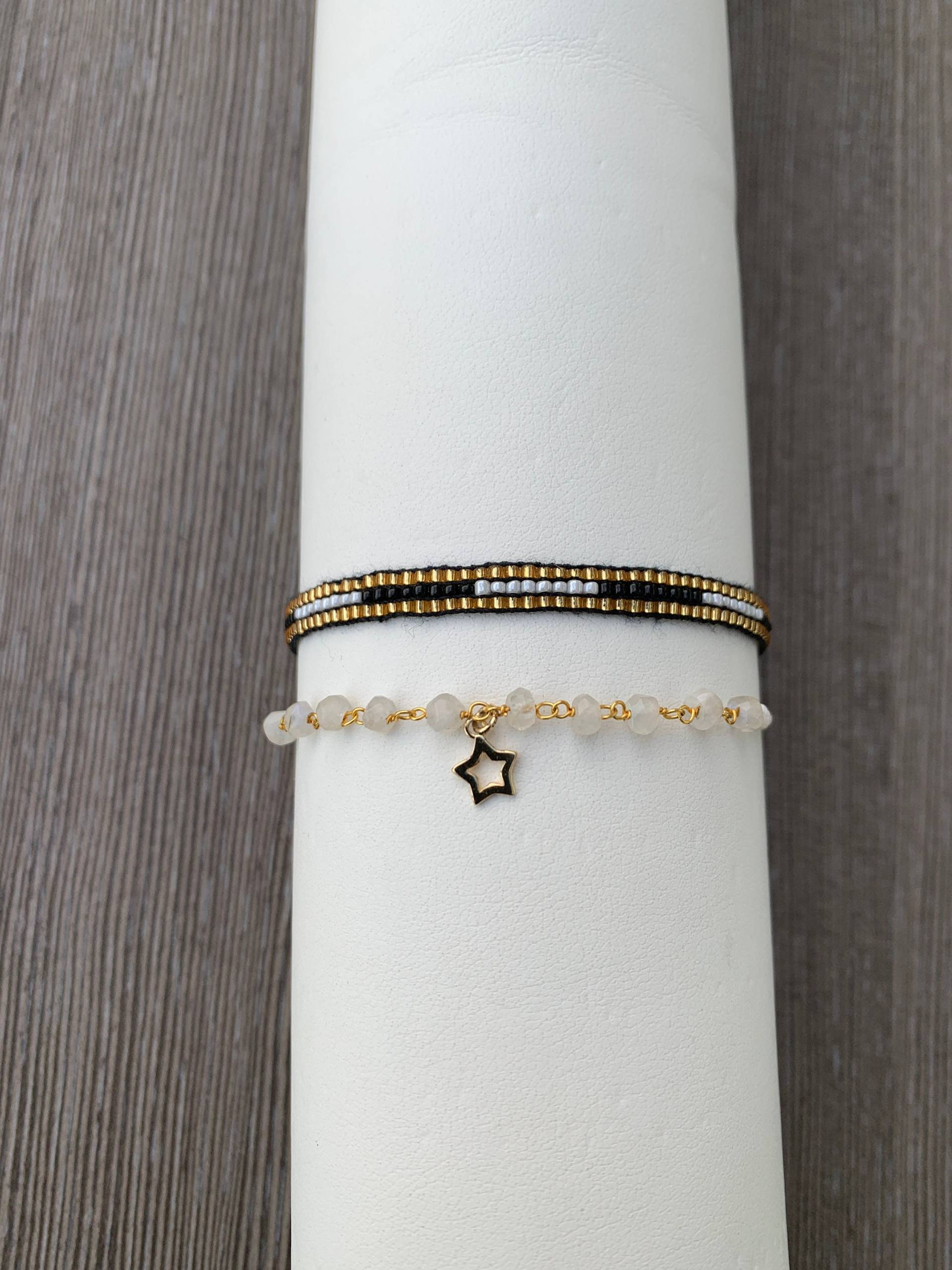 Rosenkranz-Kettenarmband Mit Steinen Und Verstellbarem Makramee-Fadenverschluss, Vergoldeter Silber-Anhänger-Stern-Anhänger Rosenkranz-Kettenarmband Mit Steinen Und Verstellbarem Makramee-Fadenverschluss, Vergoldeter Silber-Anhänger-Stern-Anhänger von AINASTONES