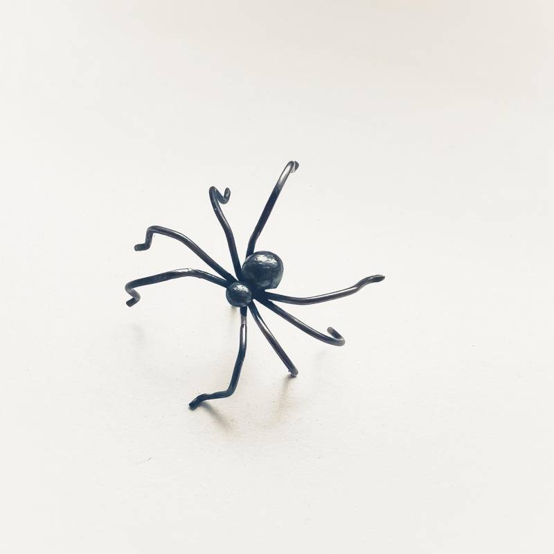 Spinnen Silber Einzelohrring. Halloween Schmuck Spinnen Silber Einzelohrring. Halloween Schmuck von AIRlab