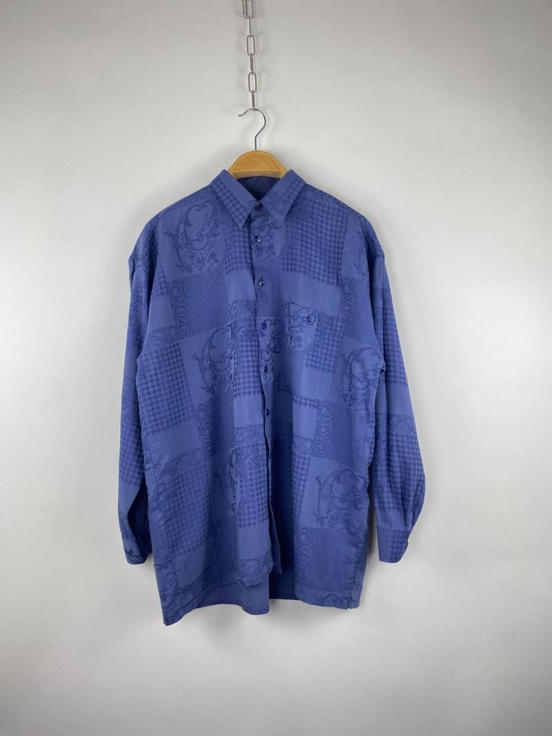 Vintage Shirt Ocean Blue Flower Pattern Silky | Size M Vintage Shirt Ocean Blue Flower Pattern Silky | Size M von AIVILANE