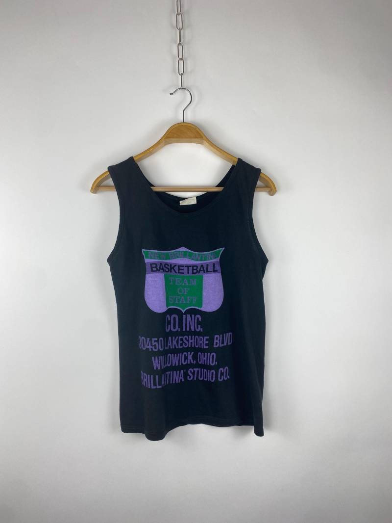 Vintage Tanktop T-Shirt Sleeveless Basketball Black Purple | Size S/M Vintage Tanktop T-Shirt Sleeveless Basketball Black Purple | Size S/M von AIVILANE