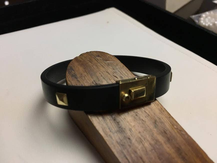 Italien Schwarzes Armband Mit 14K Gelbgold , Goldarmband, Gold Armband, Schmuck, Goldschmuck Italien Schwarzes Armband Mit 14K Gelbgold , Goldarmband, Gold Armband, Schmuck, Goldschmuck von AJFJewels