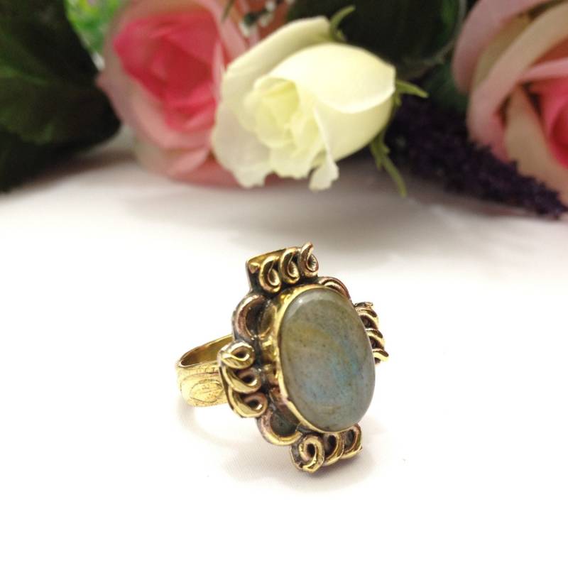 Natürliche Labradorit Edelstein Ring Antikes Vergoldetes Messing Schmuck von AJFashionsStore