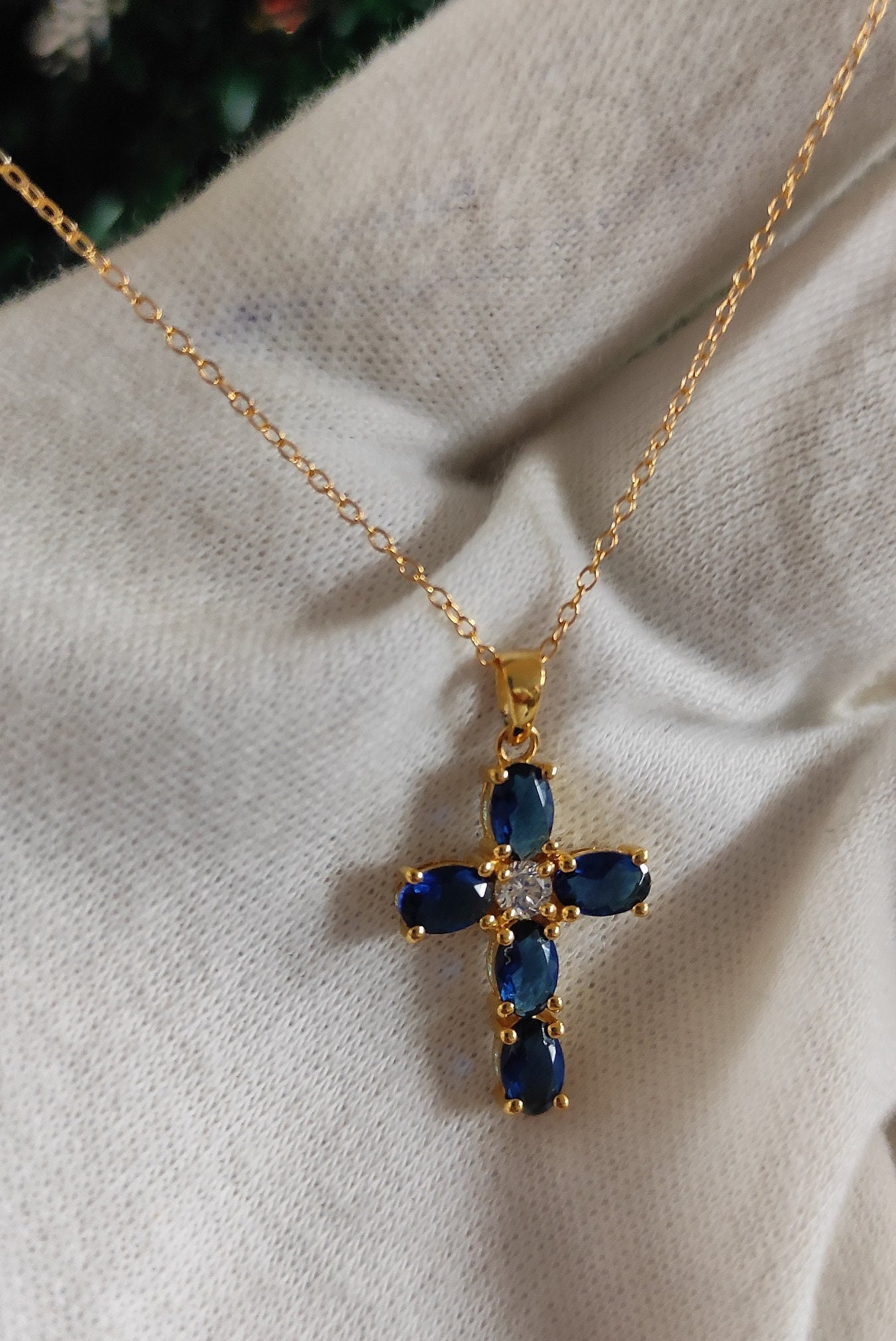 Saphir & Diamant Kreuz Halskette 925 Silber Halskette, Zierliche Gold Über Kleine Tiny von AJUKEnterprise79