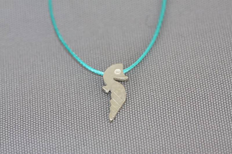 Seepferdchen Sterling Silber Anhänger/Oxidiertes Mattes Shinny Silver Armband Layer Halskette Minimalist Valentinstag von AJewelryProject