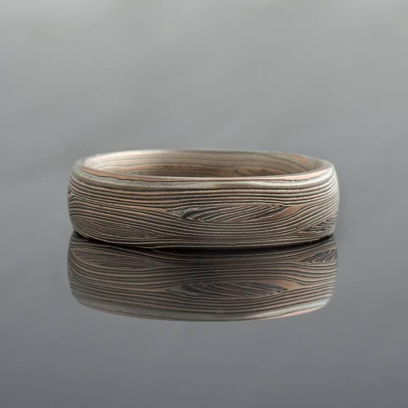 Mokume Gane Ring Oder Ehering in Oxidierter Glut Palette Und Fließmuster von AKAMokume