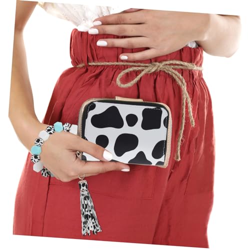 AKOOSY Schlanke Schlüsselanhänger Geldbörse mit Kuhmuster Minimalistisches Kartenetui mit Münzfach und Praktischem Armband Handliche Kleine Brieftasche für Damen Teens und Alltag von AKOOSY