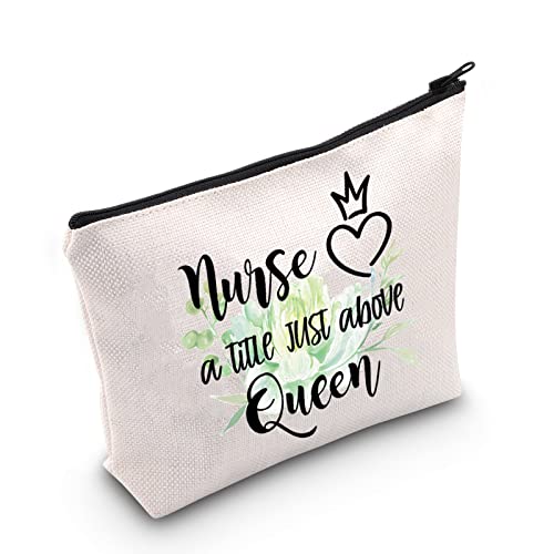AKTAP Krankenschwester-Geschenke für Frauen, Still-Make-up-Tasche für Krankenpfleger, Studenten, Abschlussfeier, Wertschätzung, Geschenke für Krankenschwester mit Titel "Just Above Queen", Nursing Mb, von AKTAP