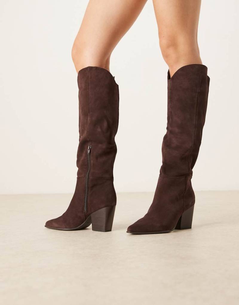 ALDO - Kaely - Kniehohe Stiefel aus schokobraunem Wildleder im Western-Design-Schwarz von ALDO