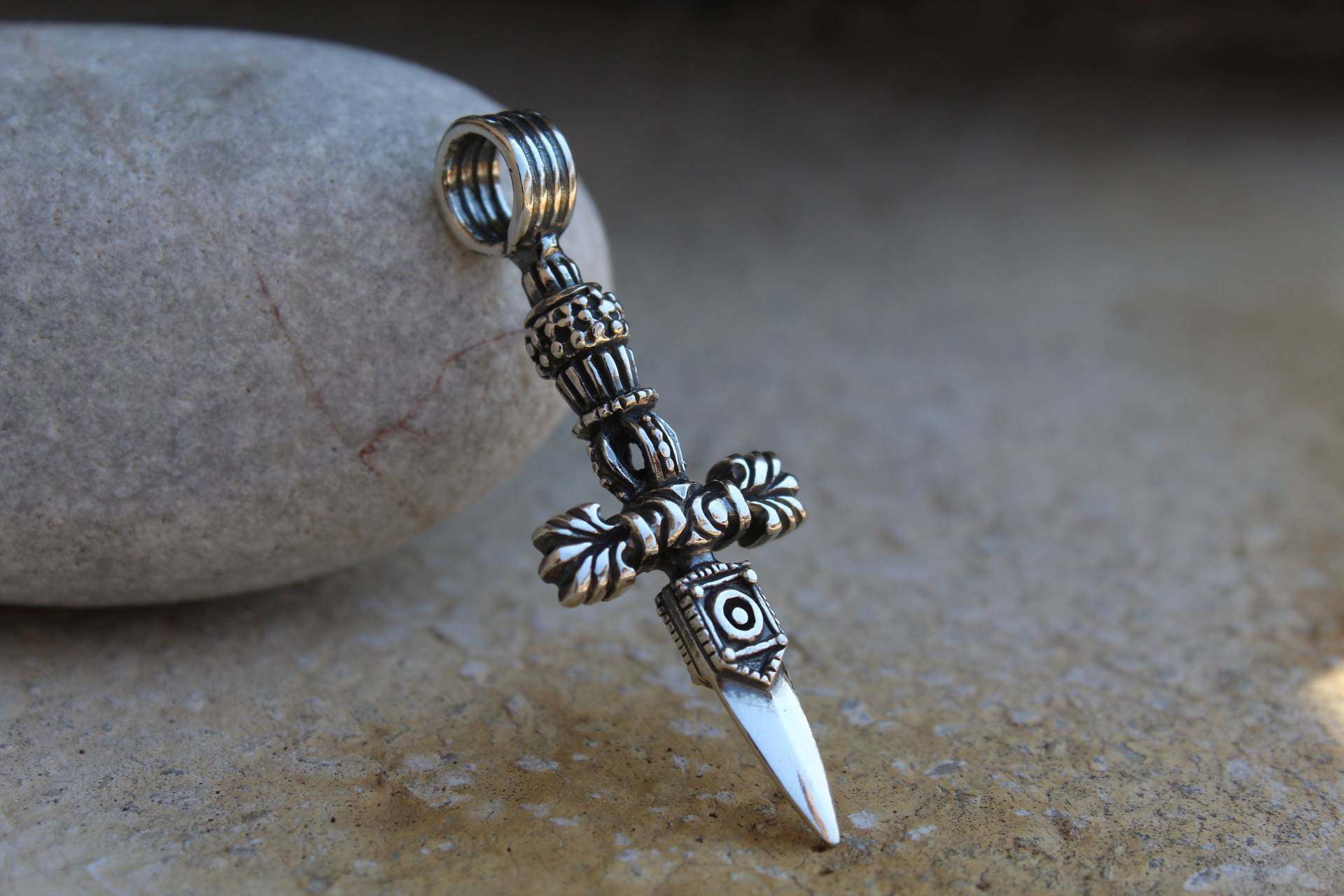 Kreuz Halskette, Schwert Halskette, Kreuz Anhänger, Sterling Silber 925 Kreuz, Massiv Schwert, Geschnitztes Kreuz, Geschenk Für Männer, Männerkreuz von ALEMARDjewelry