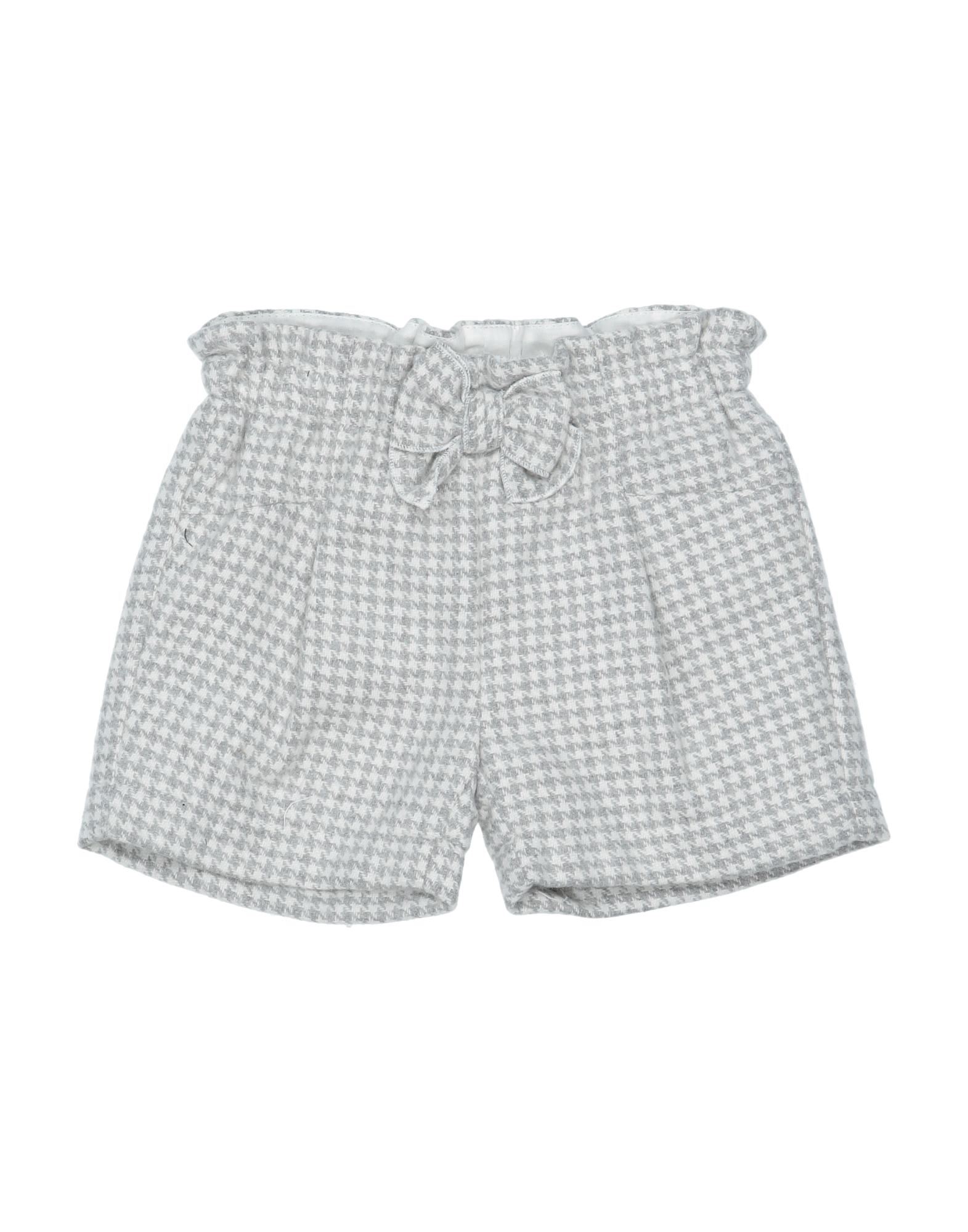 ALETTA Shorts & Bermudashorts Kinder Hellgrau von ALETTA