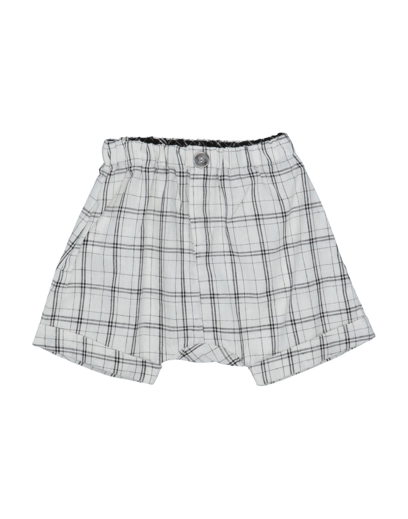 ALETTA Shorts & Bermudashorts Kinder Weiß von ALETTA