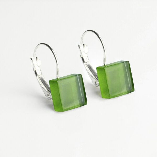 ALEXASCHA Geometrische Ohrringe hängend aus Glas | PUREFORM von ALEXASCHA