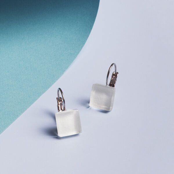 ALEXASCHA Geometrische Ohrringe hängend aus Glas | PUREFORM von ALEXASCHA