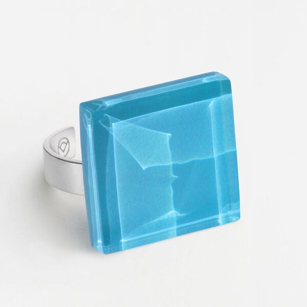 ALEXASCHA Geometrischer Statement Ring aus Glas | PUREFORM von ALEXASCHA