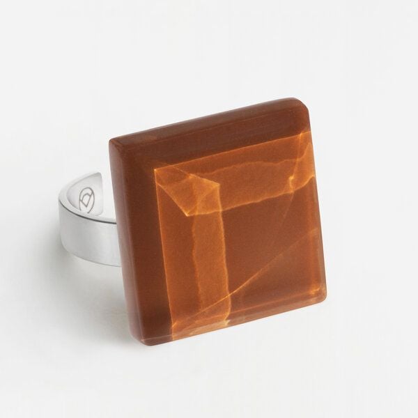 ALEXASCHA Geometrischer Statement Ring aus Glas | PUREFORM von ALEXASCHA