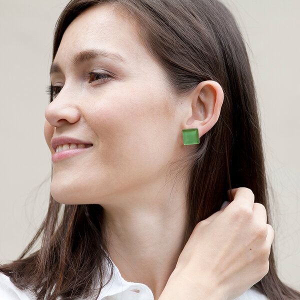 ALEXASCHA Minimalistische Ohrclips aus Glas | PUREFORM von ALEXASCHA