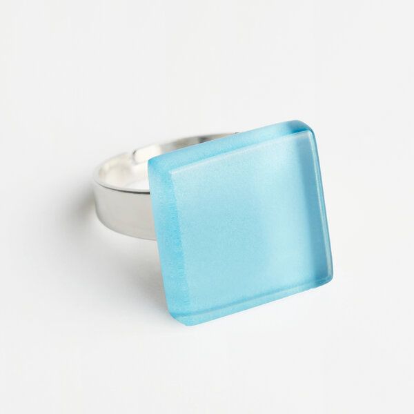 ALEXASCHA Minimalistischer Ring aus Glas, klein | PUREFORM von ALEXASCHA