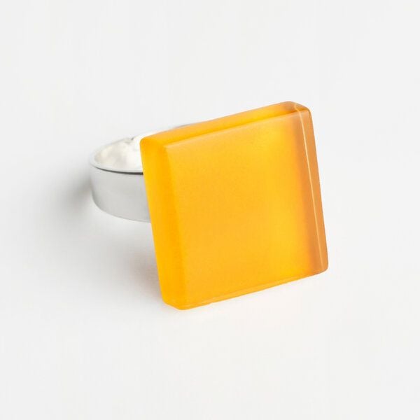 ALEXASCHA Minimalistischer Ring aus Glas, klein | PUREFORM von ALEXASCHA