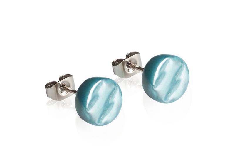 ALEXASCHA Paar Ohrstecker Glasohrstecker in Perlmuttoptik • hypoallergener Edelstahl • ⌀ 8mm von ALEXASCHA