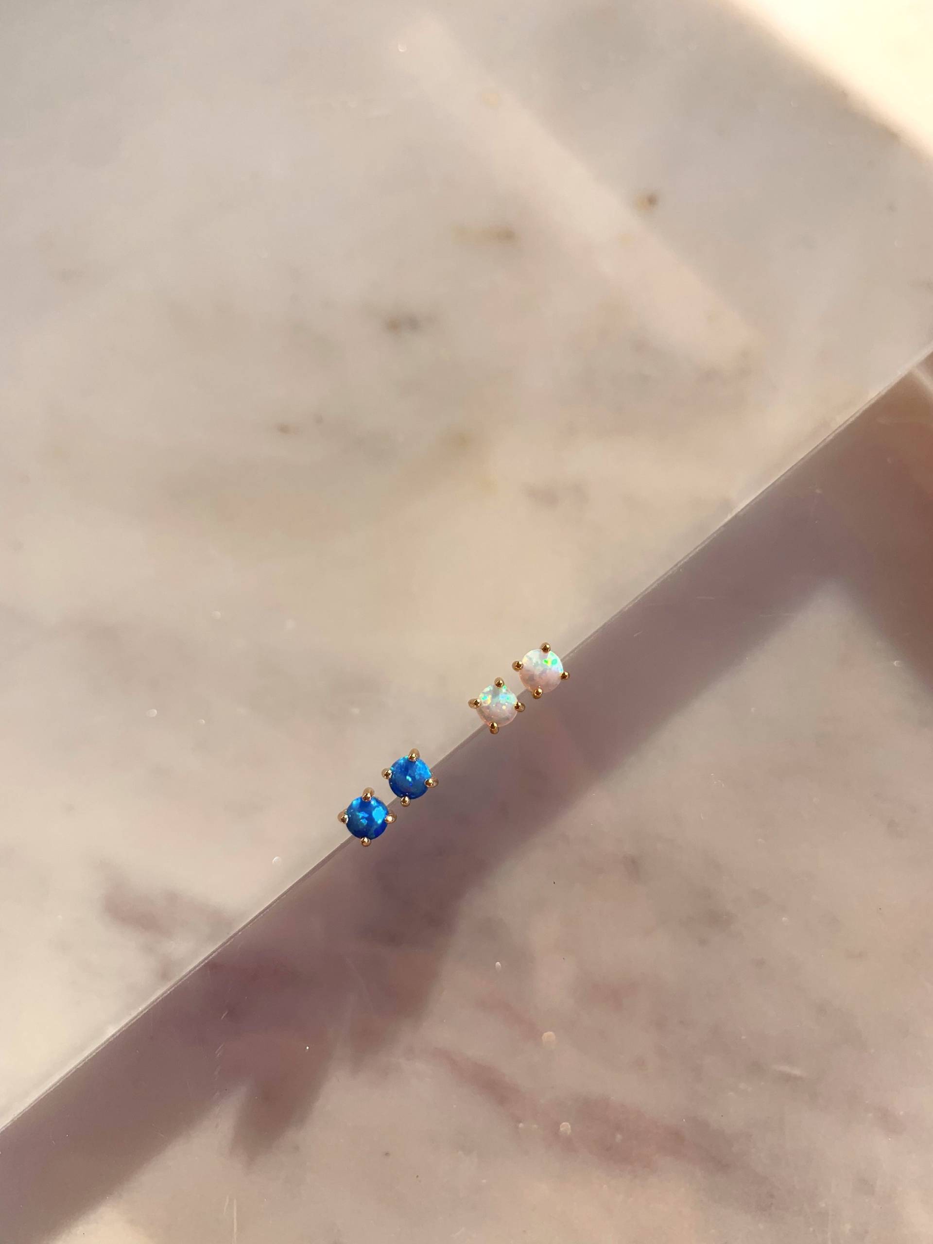 Opal Ohrstecker, Schmuck, Minimalist Style, Gold Filled Geschenk Für Sie, Ohrringe, Ohrringe von ALYSEJEWELRY