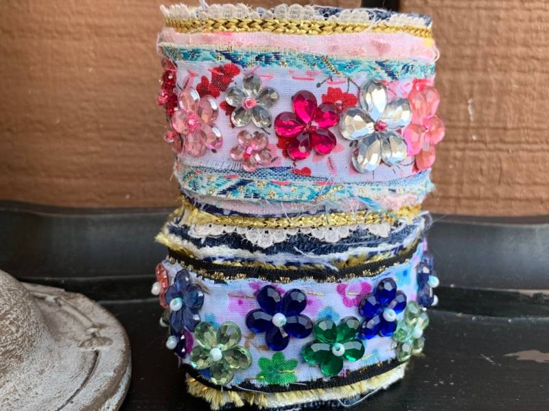 Vintage Armbändchen Blau Weiß Mit Swarovski Kristallen Von Aladysbliss von ALadysBliss