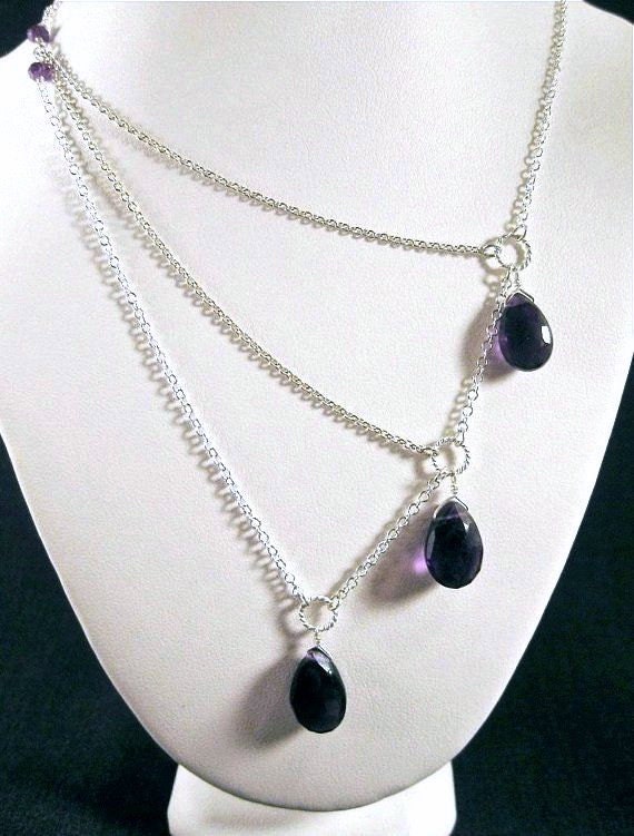 Amethyst Halskette Mit Einem Trio Von Edelsteinen Amethyst Halskette Mit Einem Trio Von Edelsteinen von AListDesigns