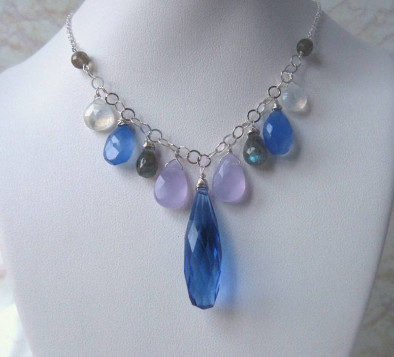 Blauquarz Halskette Mit Chalcedon, Labradorit & Mondstein Draht, Silber Gefasst von AListDesigns
