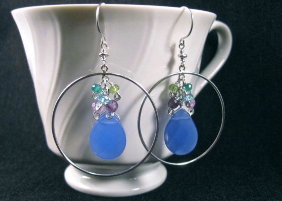 Cluster-Hoop Ohrringe - Silber, Blauer Chalcedon, Edelstein-Cluster von AListDesigns