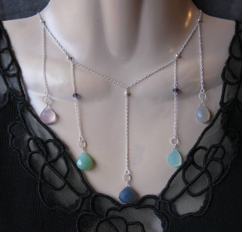 Multi Drop Kette Mit Chalcedon in Silberfassung von AListDesigns