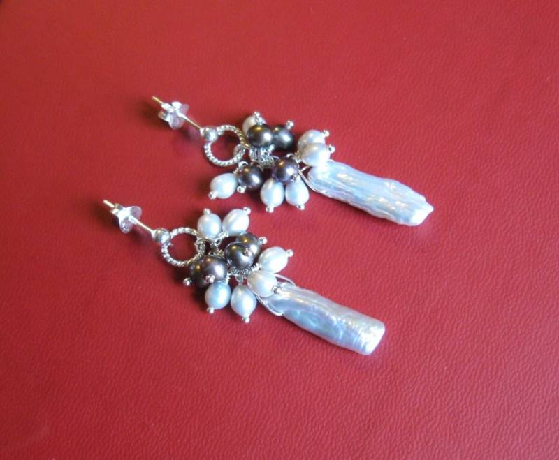 Perle Cluster Ohrringe - Biwa, Süßwasser-Perlen in Silber von AListDesigns