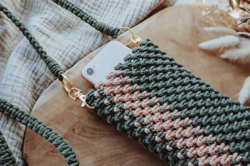 Makramee Handytasche von AMANOat